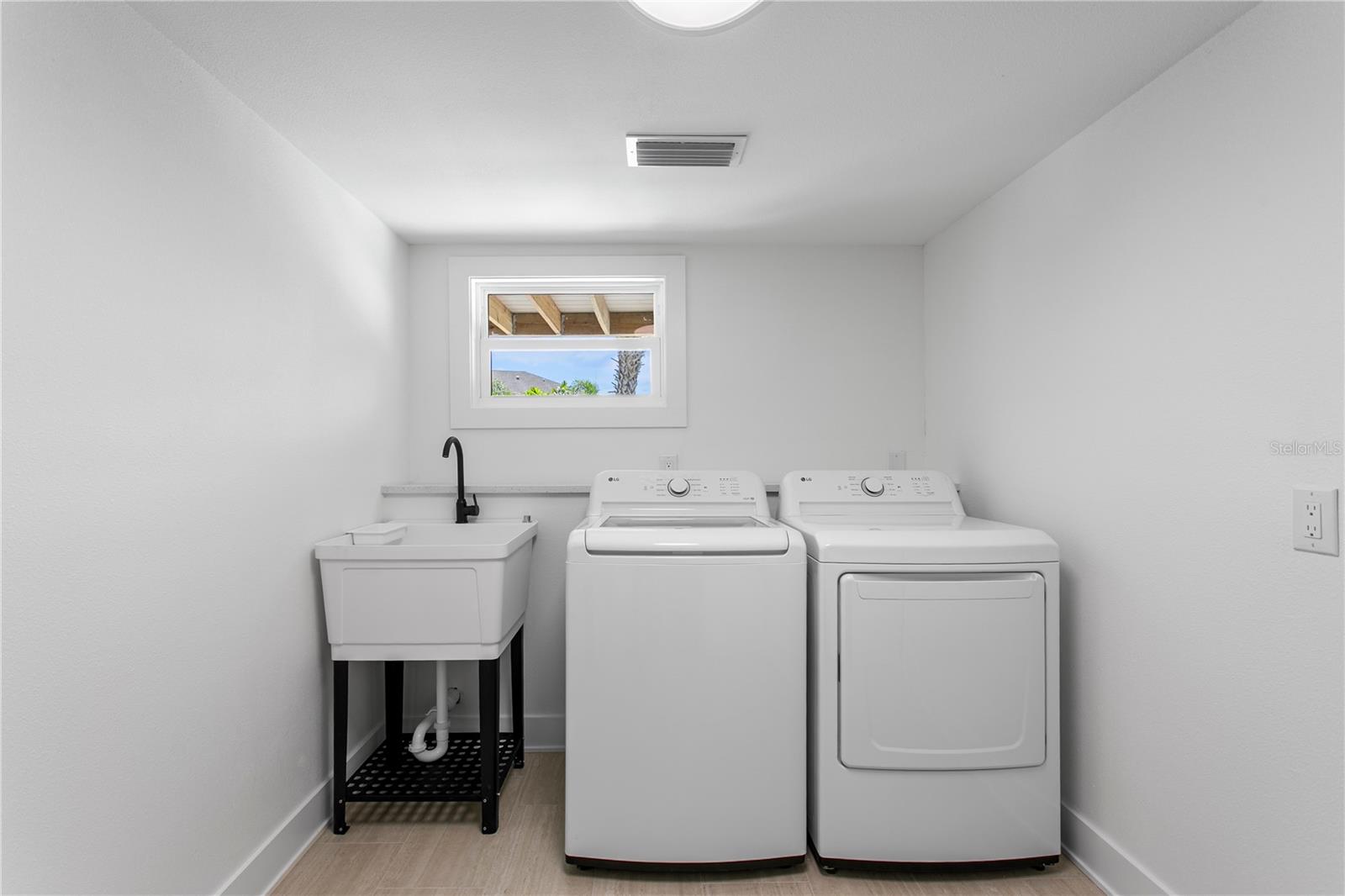 503 JANICE PL — photo 31