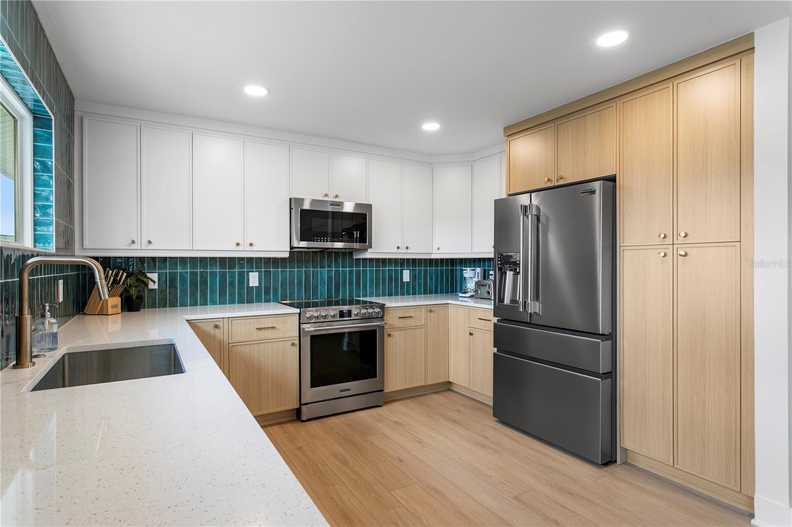 503 JANICE PL — photo 11