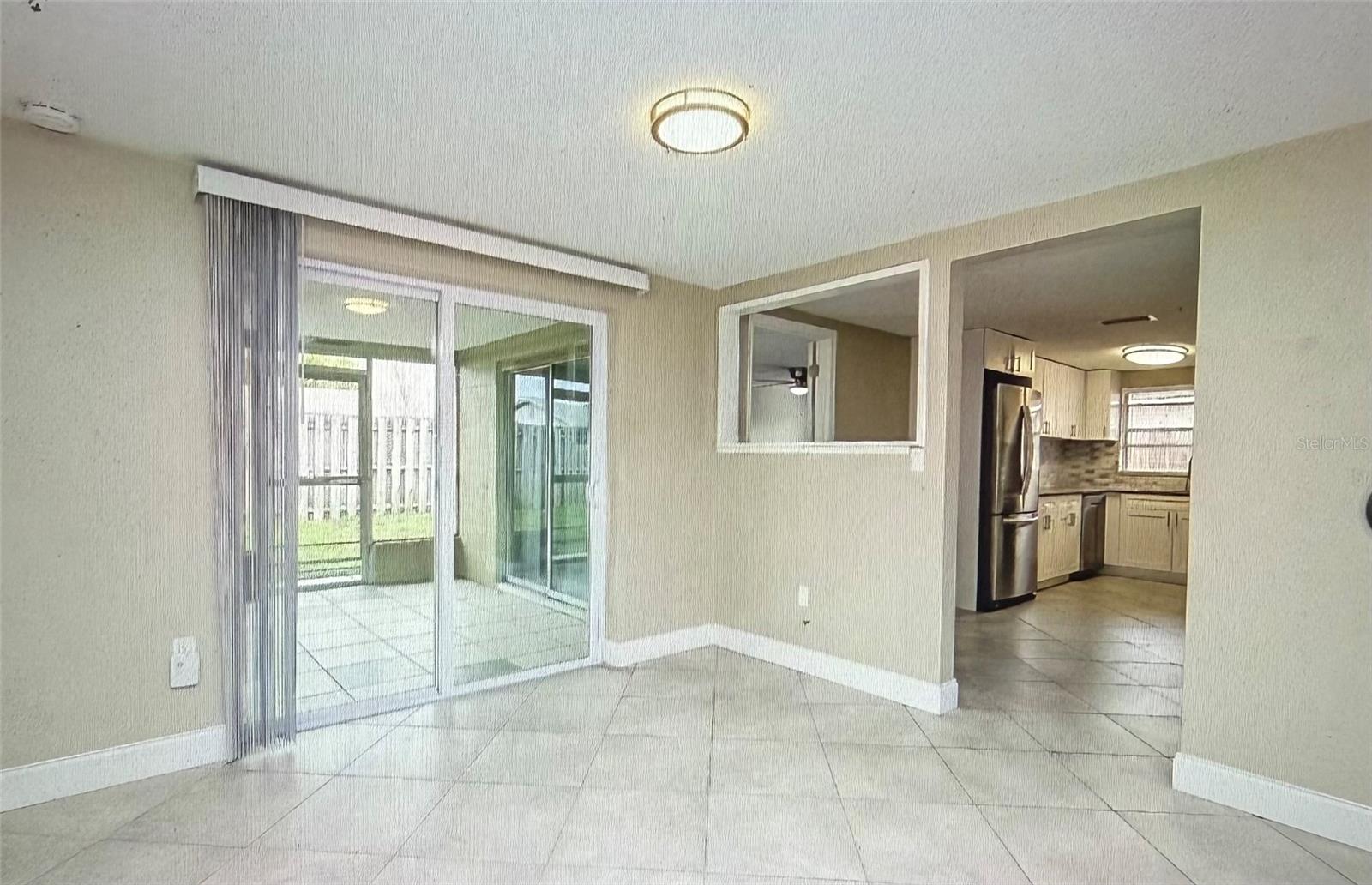 7405 OAKSHIRE DR — photo 2