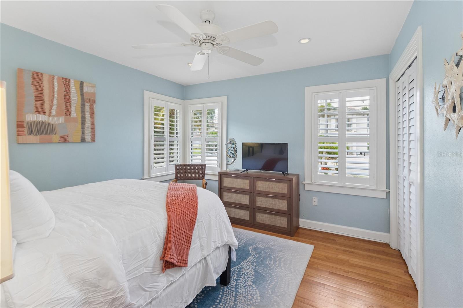 110 DEVON DR — photo 16