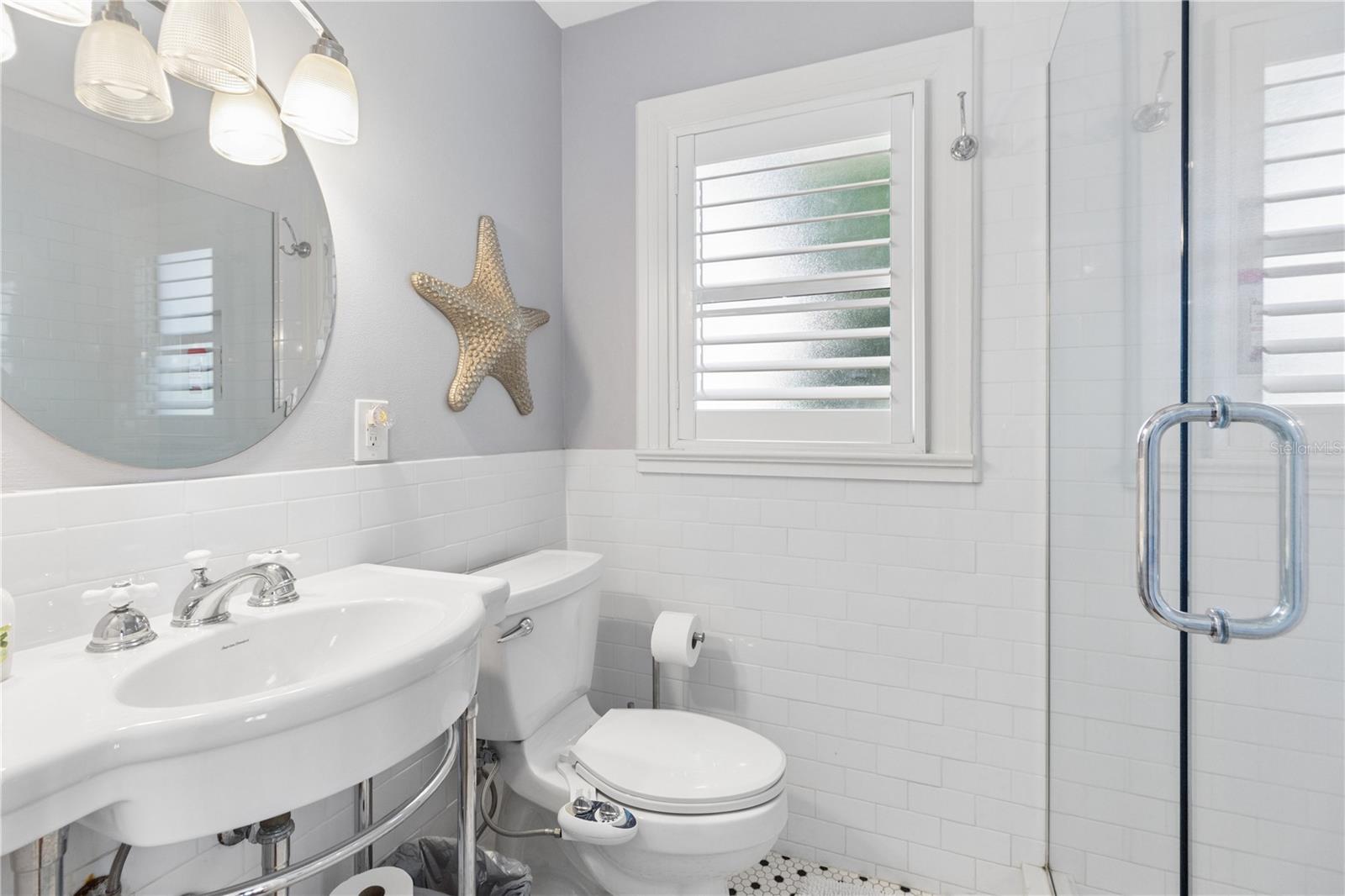 110 DEVON DR — photo 24