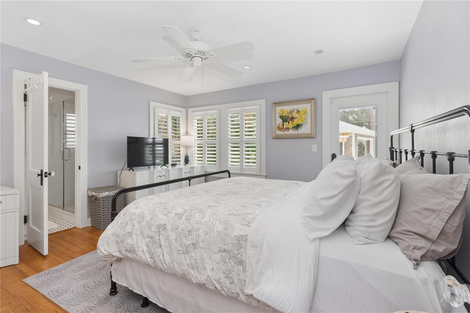 110 DEVON DR — photo 22