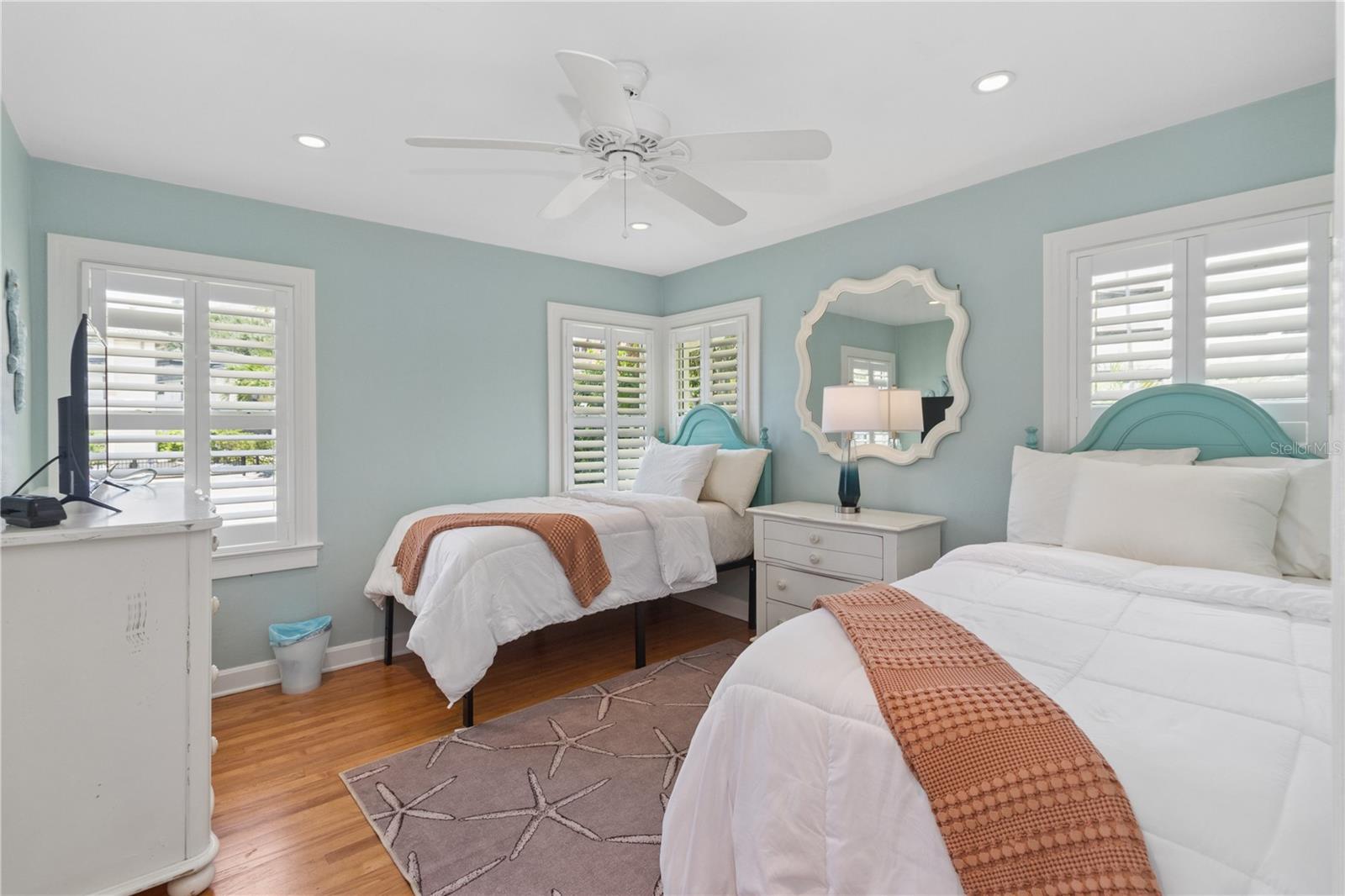 110 DEVON DR — photo 18