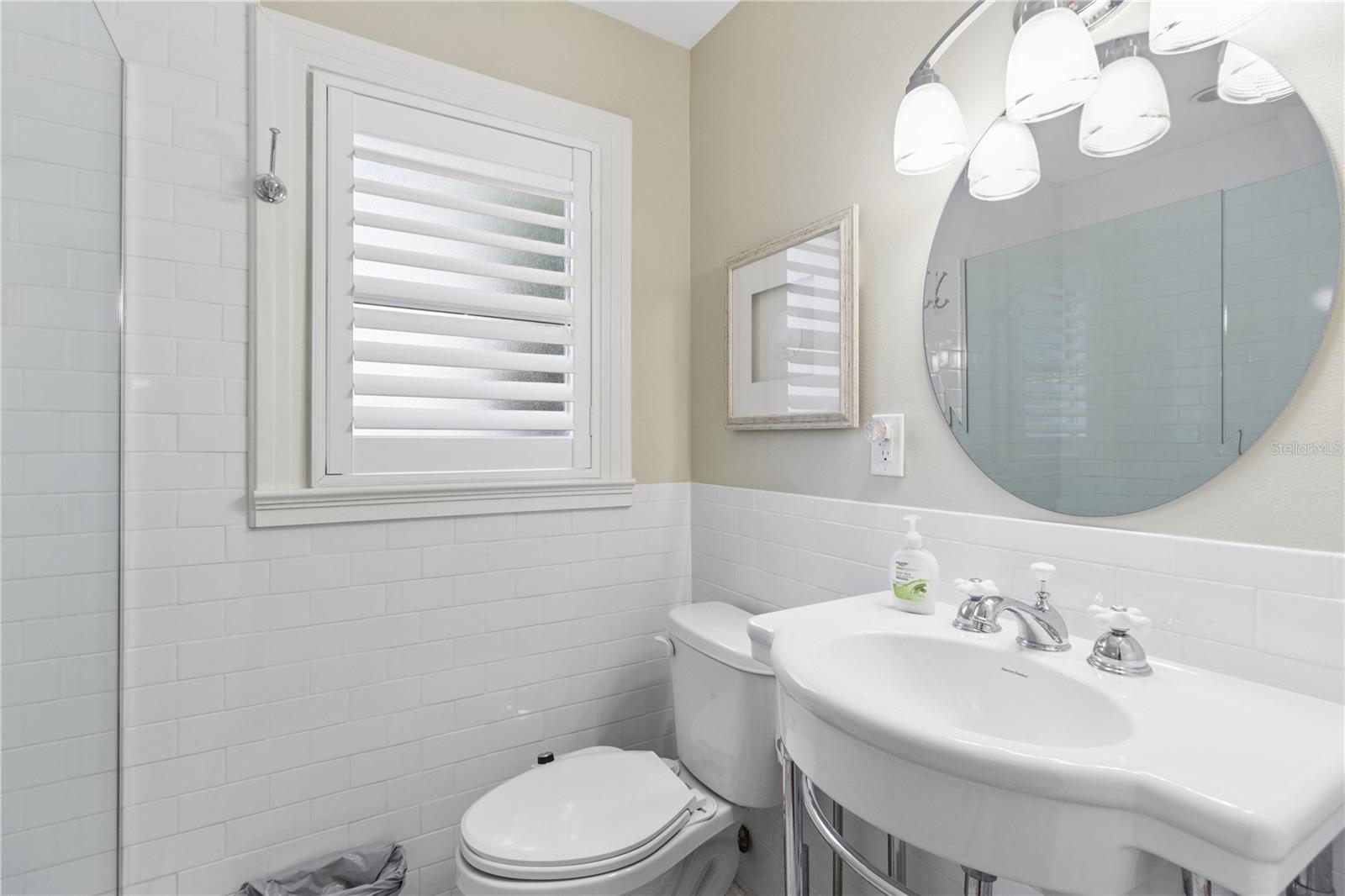 110 DEVON DR — photo 20