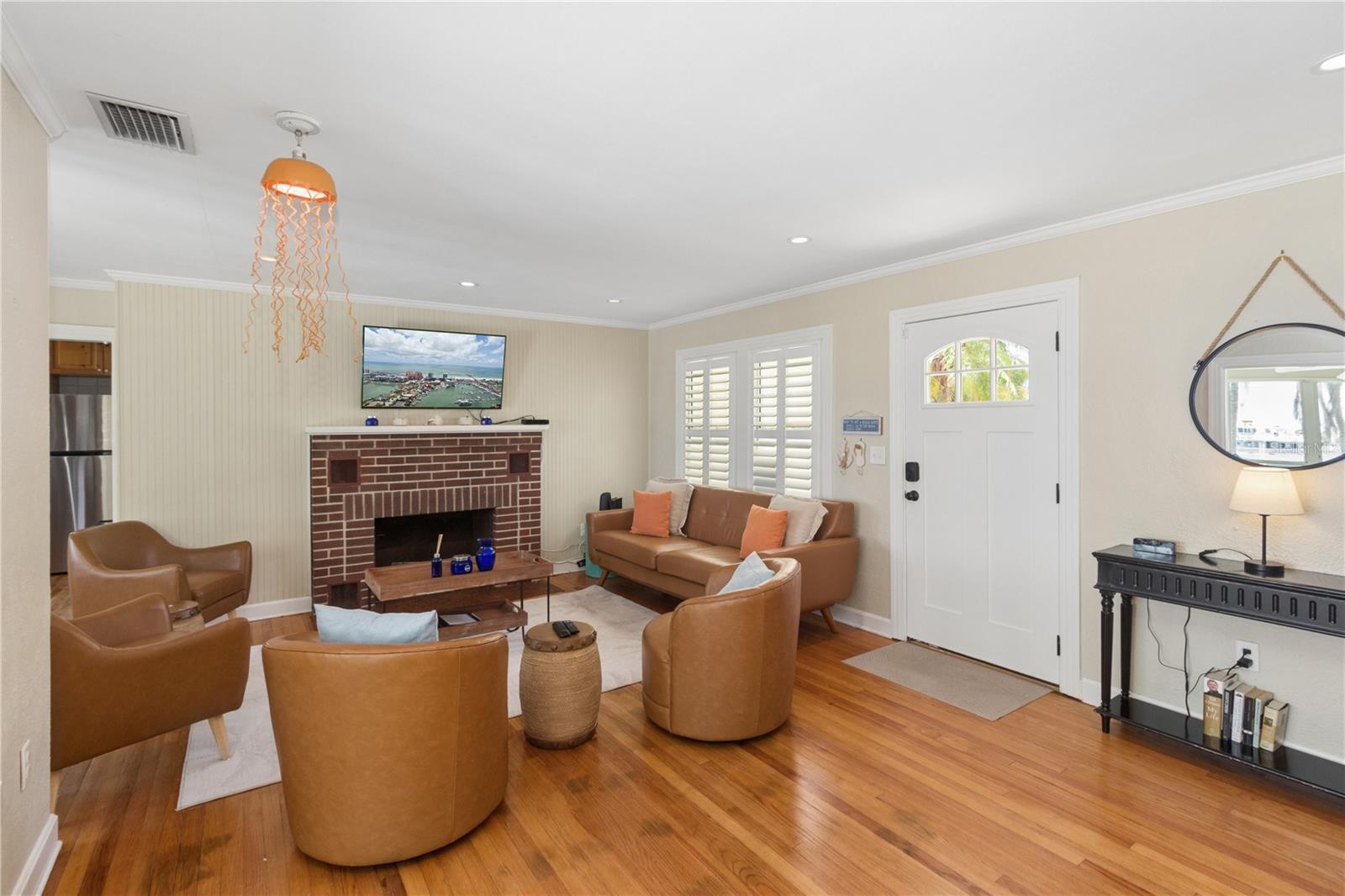 110 DEVON DR — photo 14
