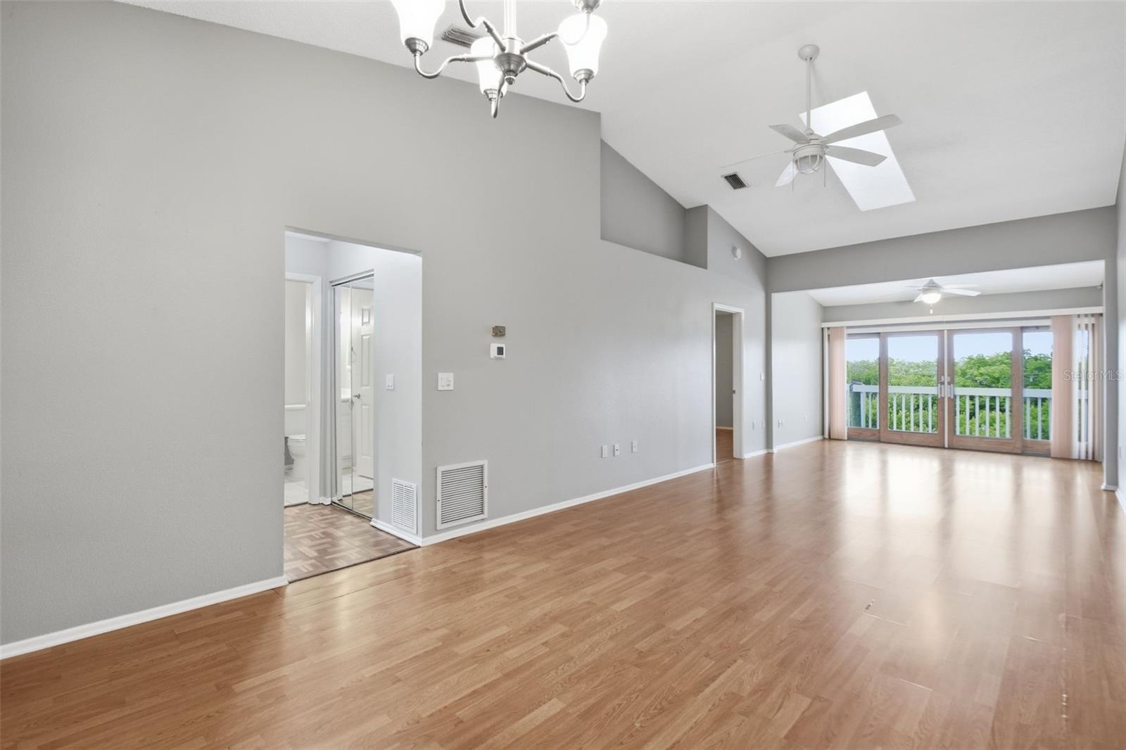 825 WATERSIDE LN — photo 10