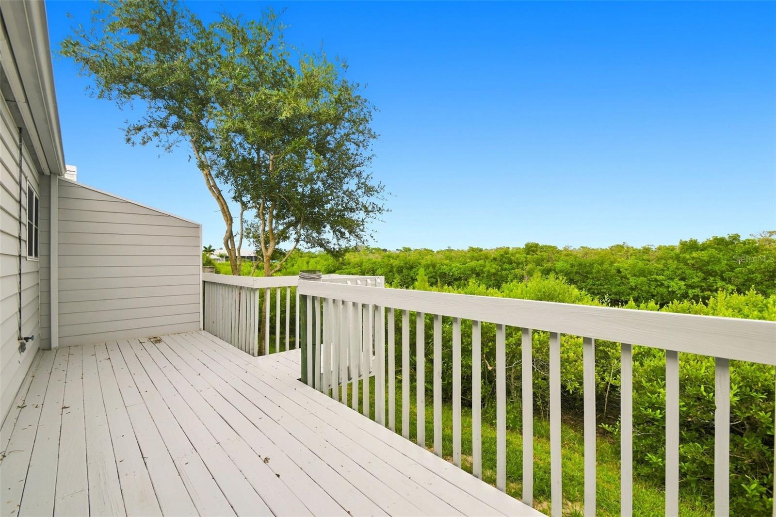 825 WATERSIDE LN — photo 35