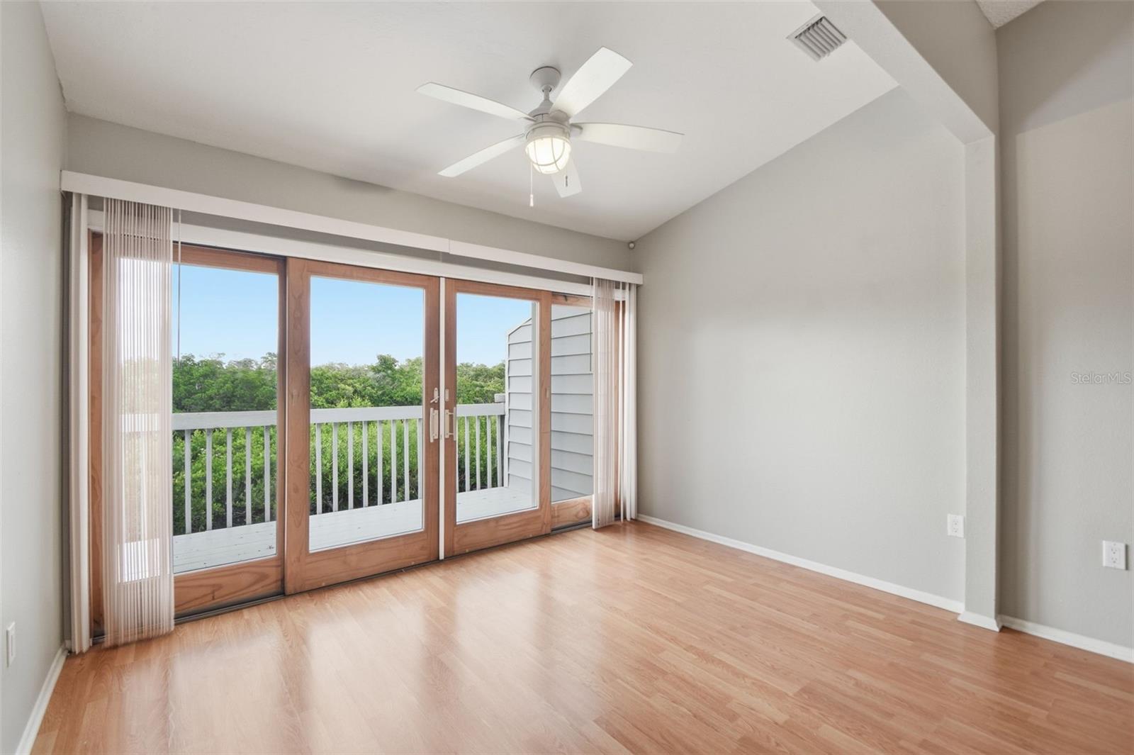 825 WATERSIDE LN — photo 11
