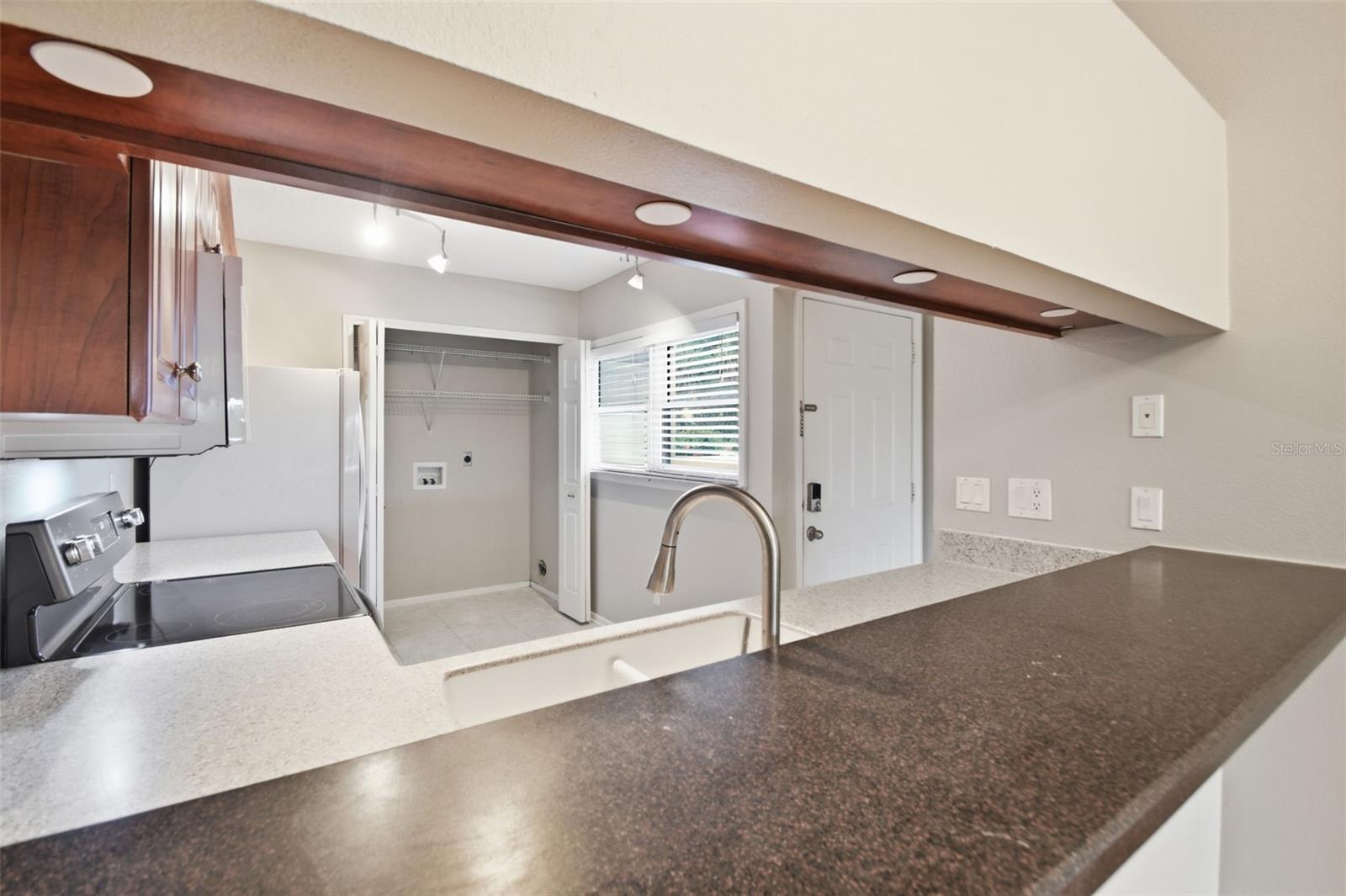 825 WATERSIDE LN — photo 13