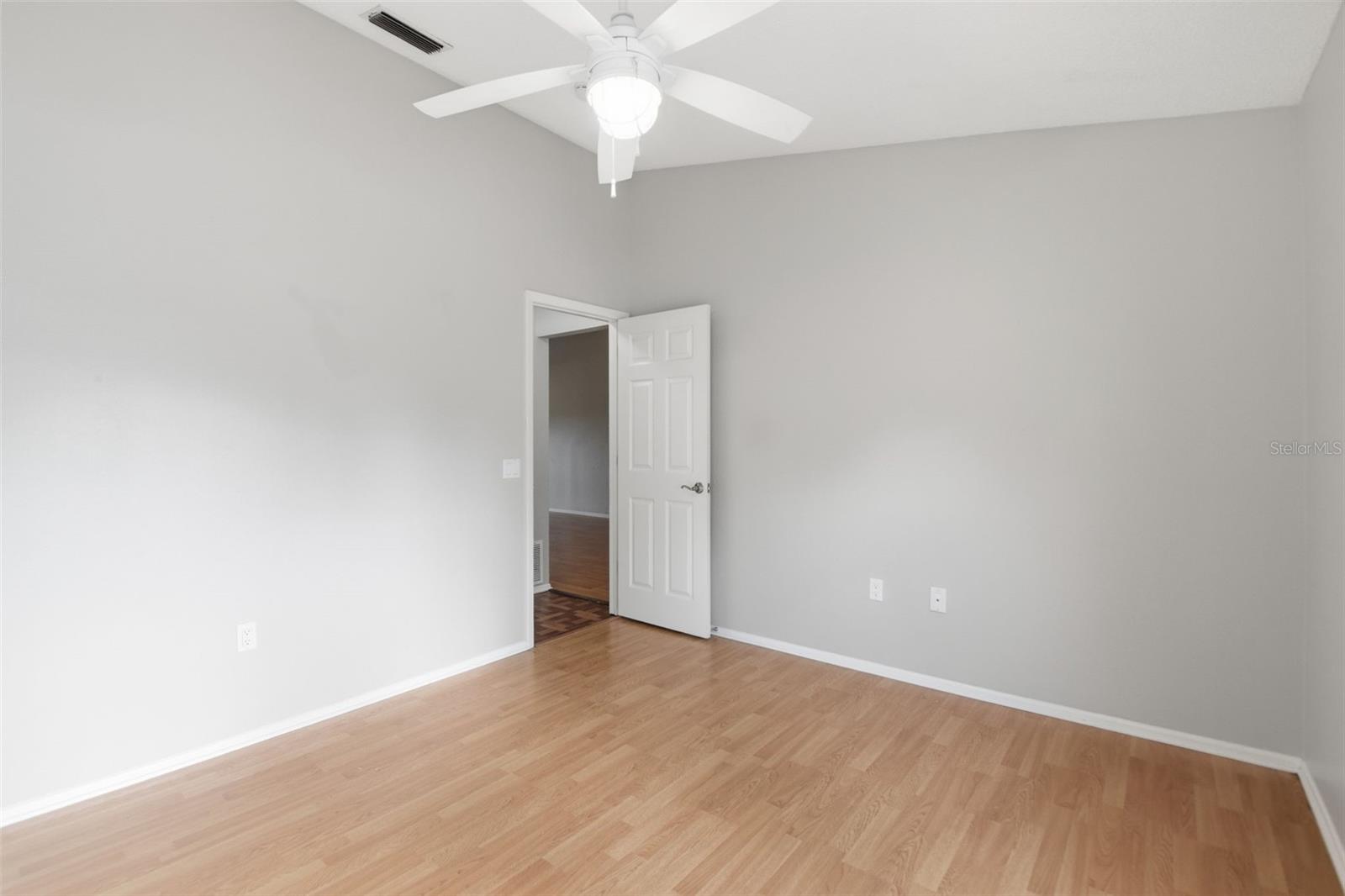 825 WATERSIDE LN — photo 22