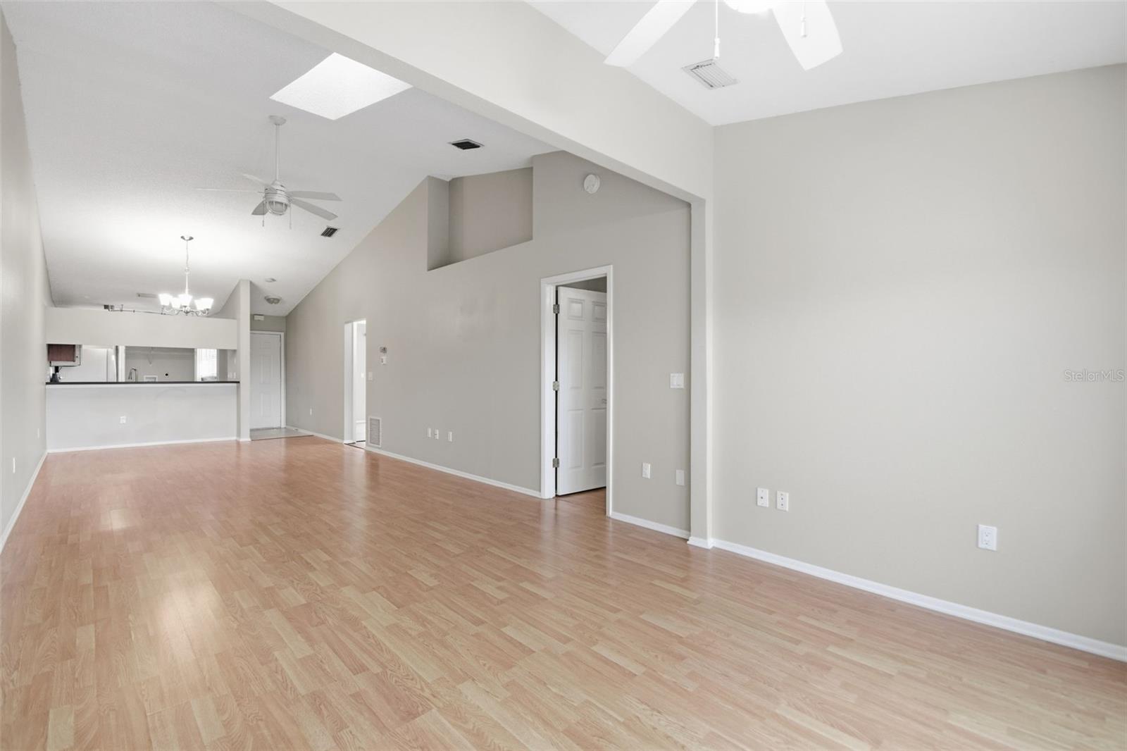825 WATERSIDE LN — photo 8