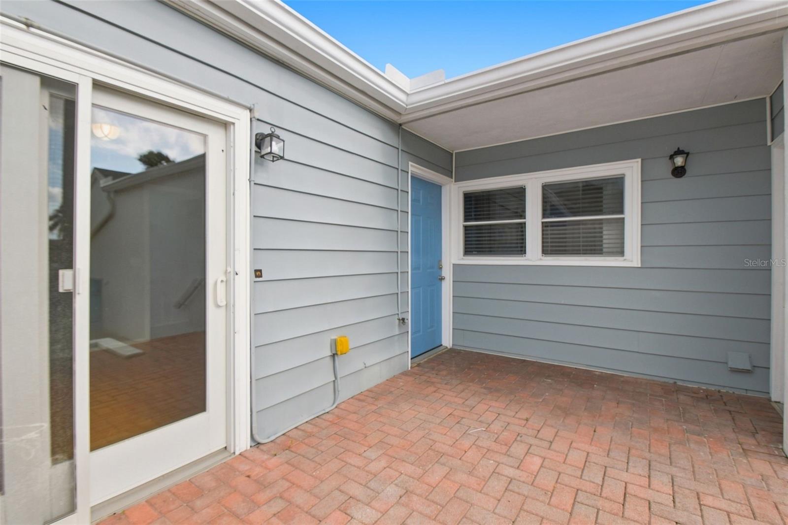 825 WATERSIDE LN — photo 32