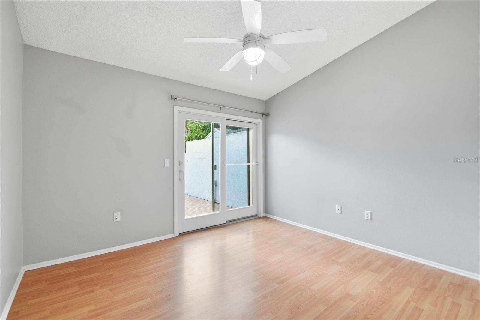 825 WATERSIDE LN — photo 20