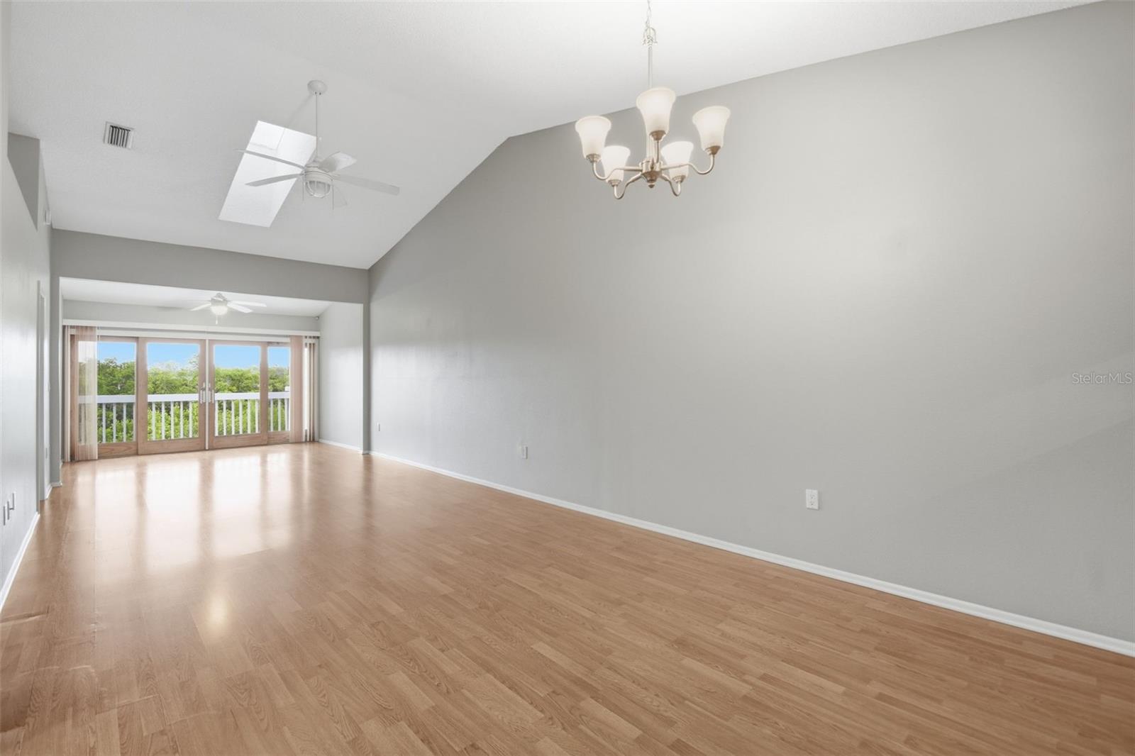 825 WATERSIDE LN — photo 12