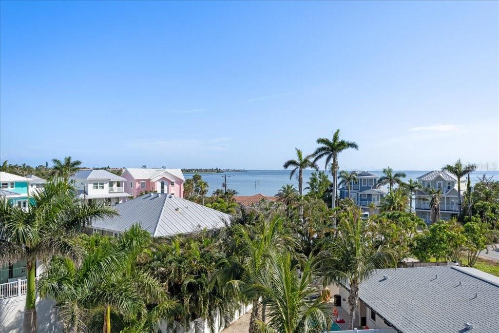 239 S HARBOR DR — photo 39