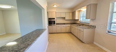 1512 PICARDY CIR — photo 2