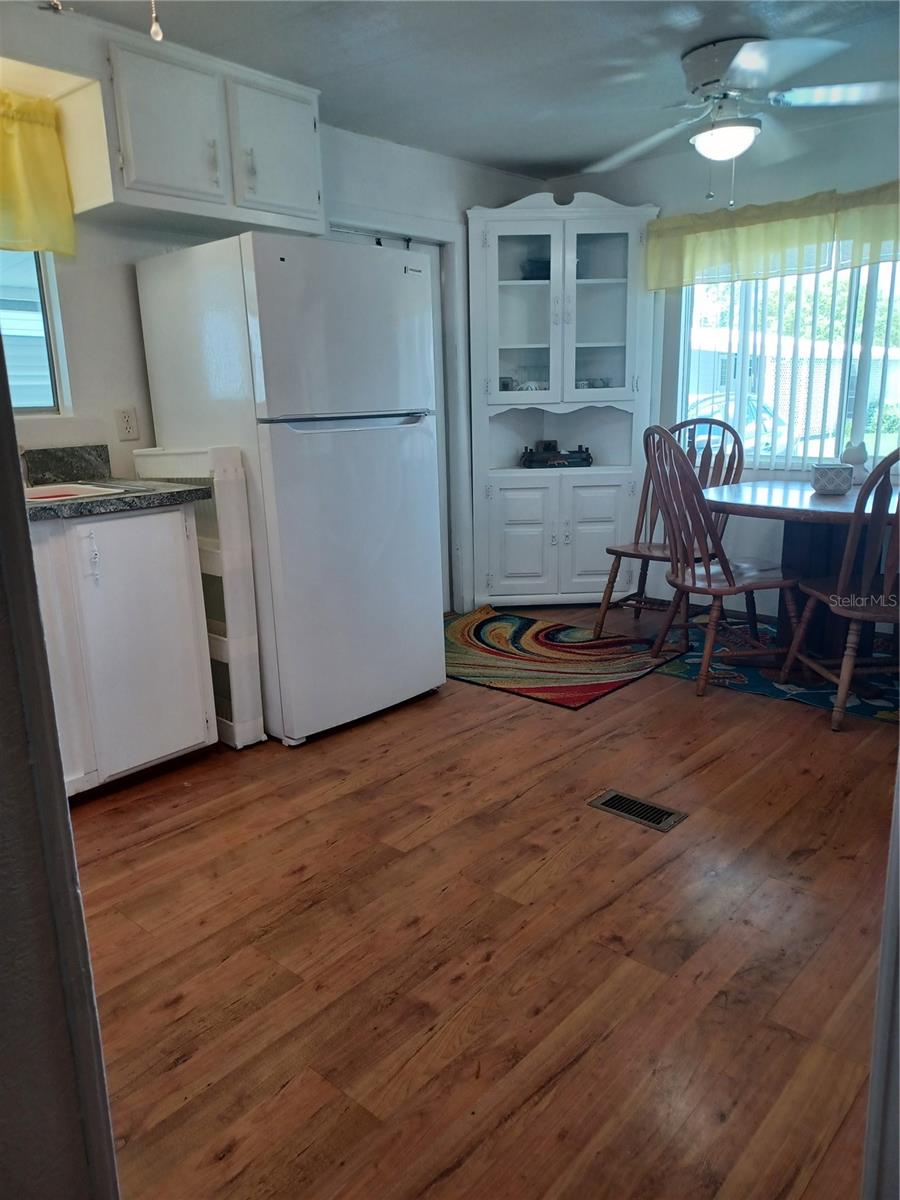 34620 SWEETPEA LN — photo 3