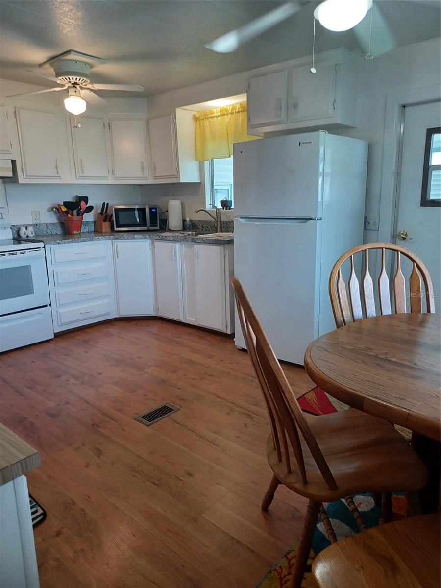 34620 SWEETPEA LN — photo 6