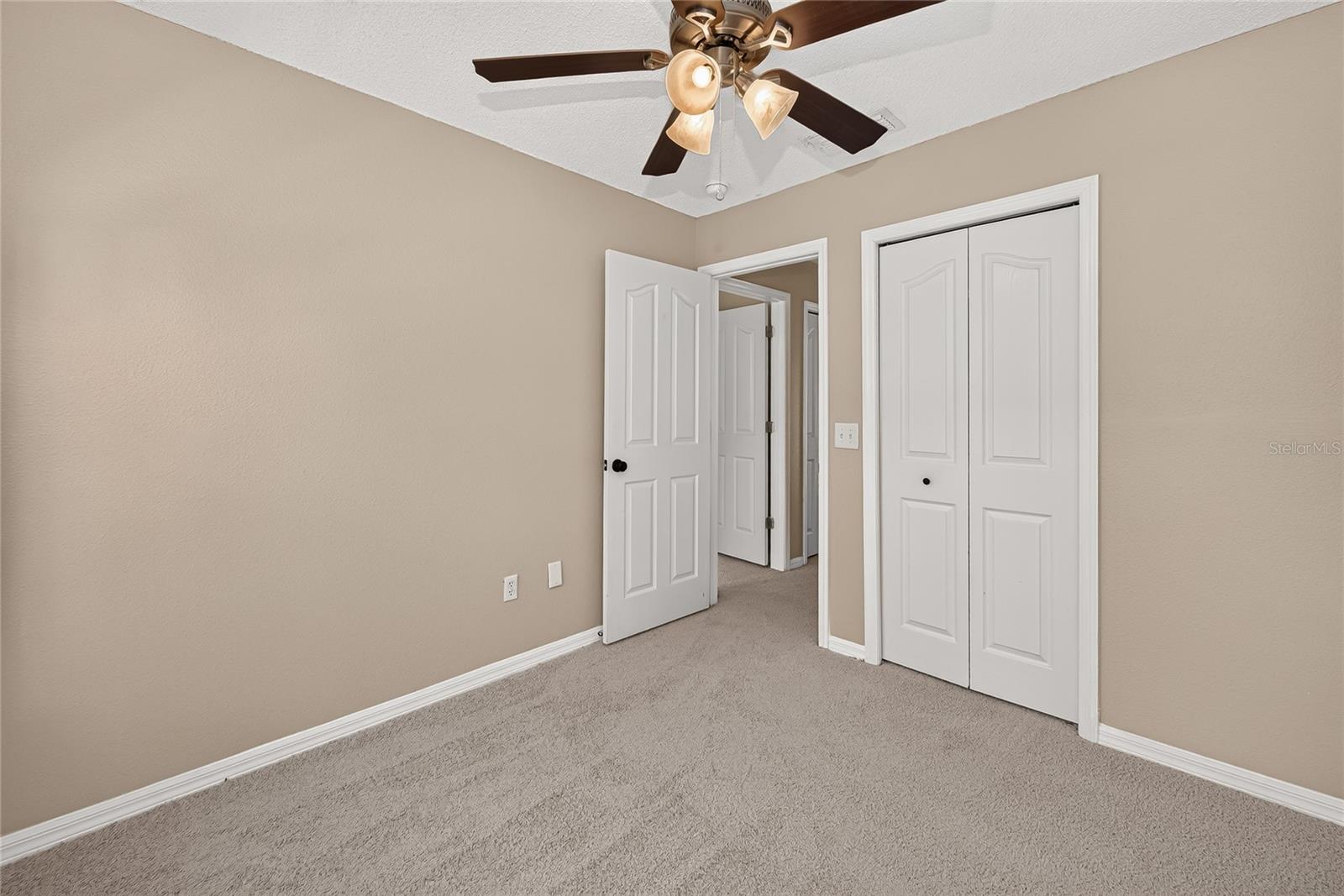 4319 DEERMONT CIR — photo 24