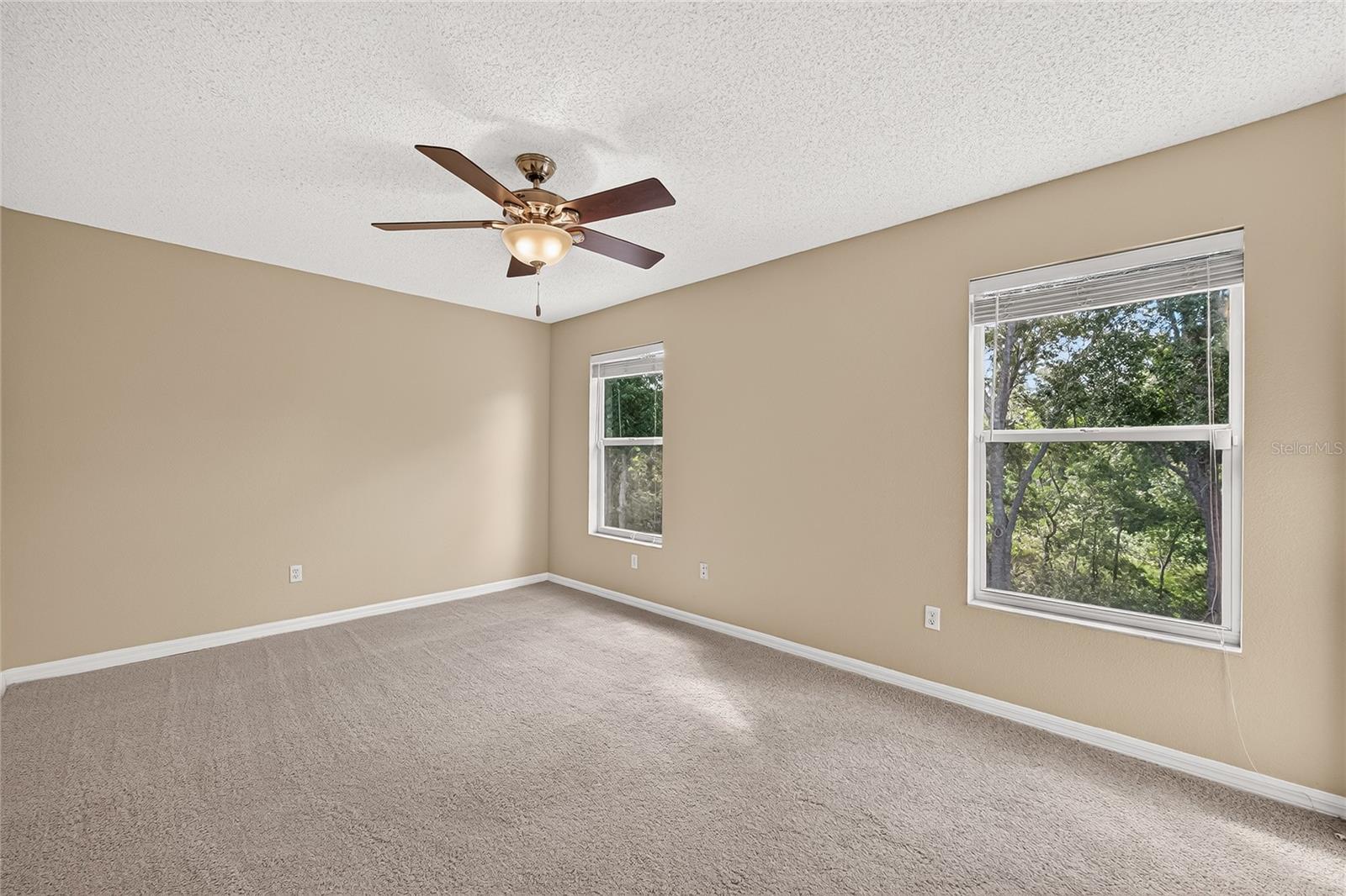 4319 DEERMONT CIR — photo 15