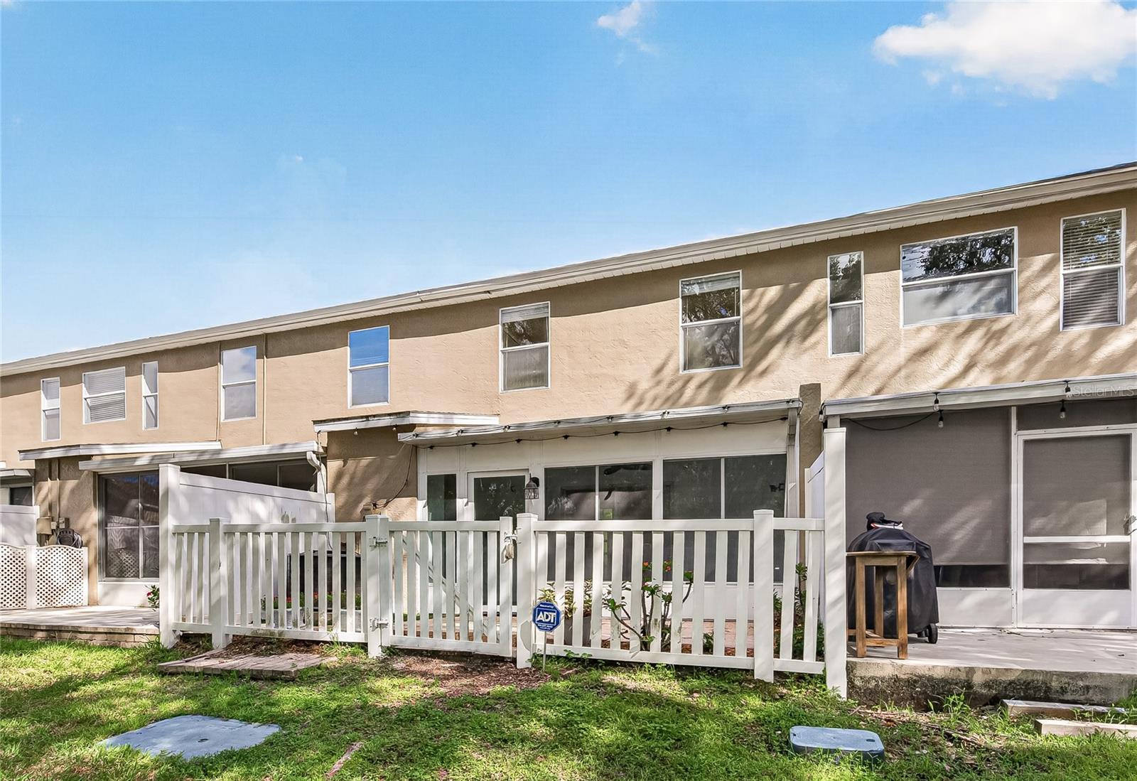 4319 DEERMONT CIR — photo 32
