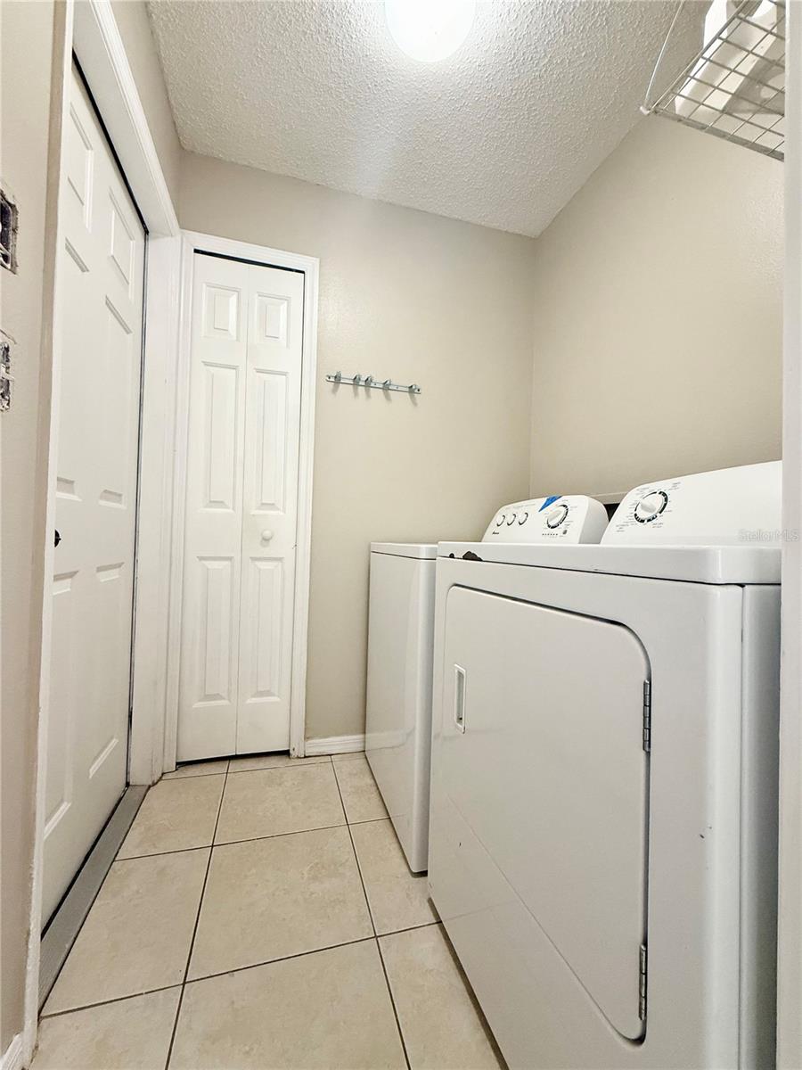 6429 PINE TOP WAY — photo 12