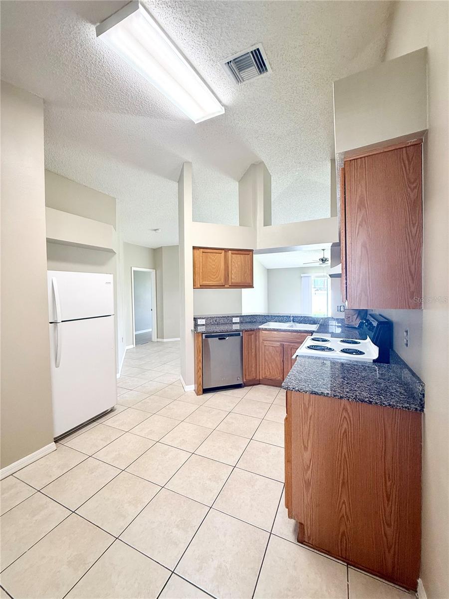 6429 PINE TOP WAY — photo 4