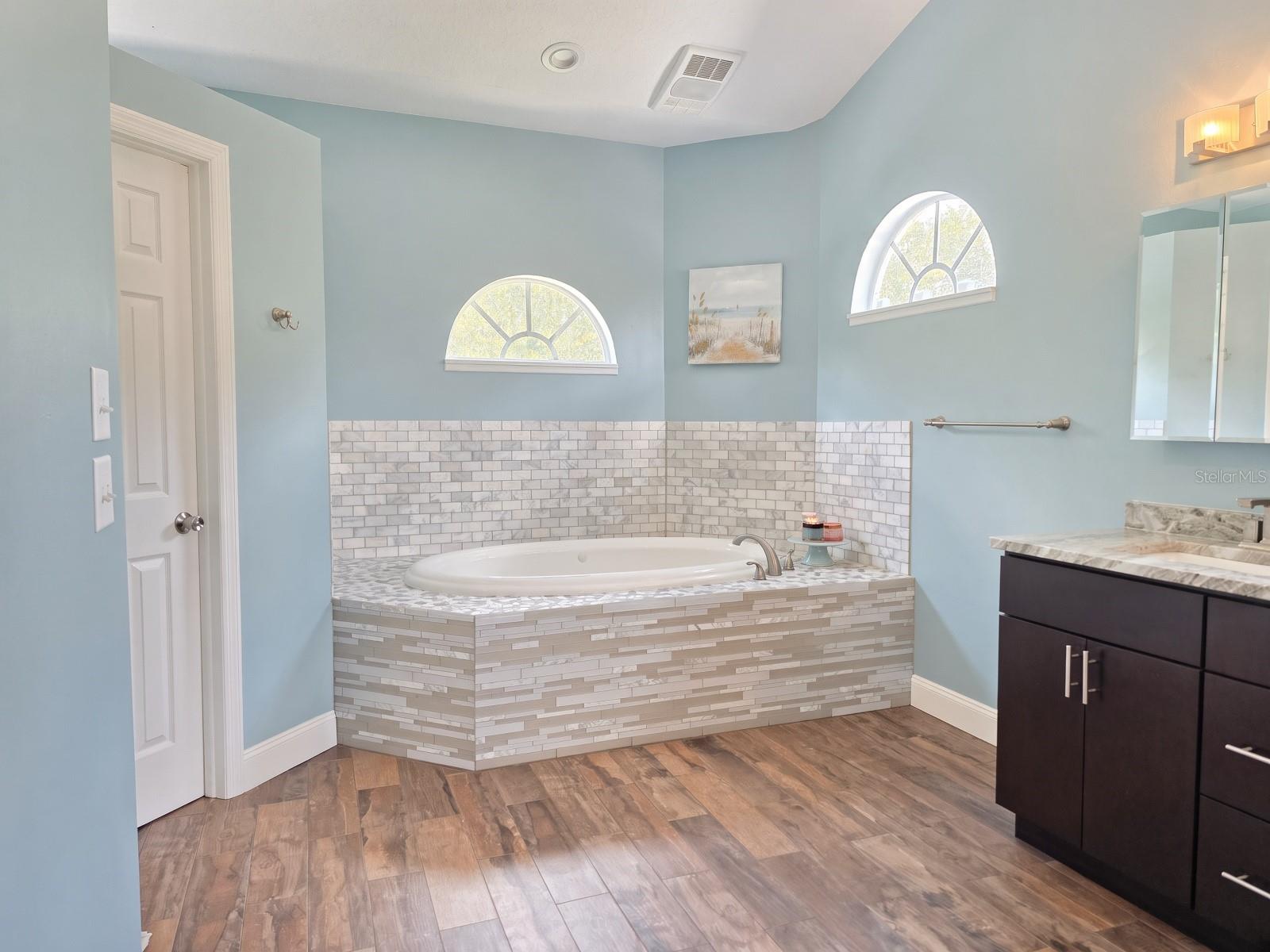 9303 ALICE LN — photo 23