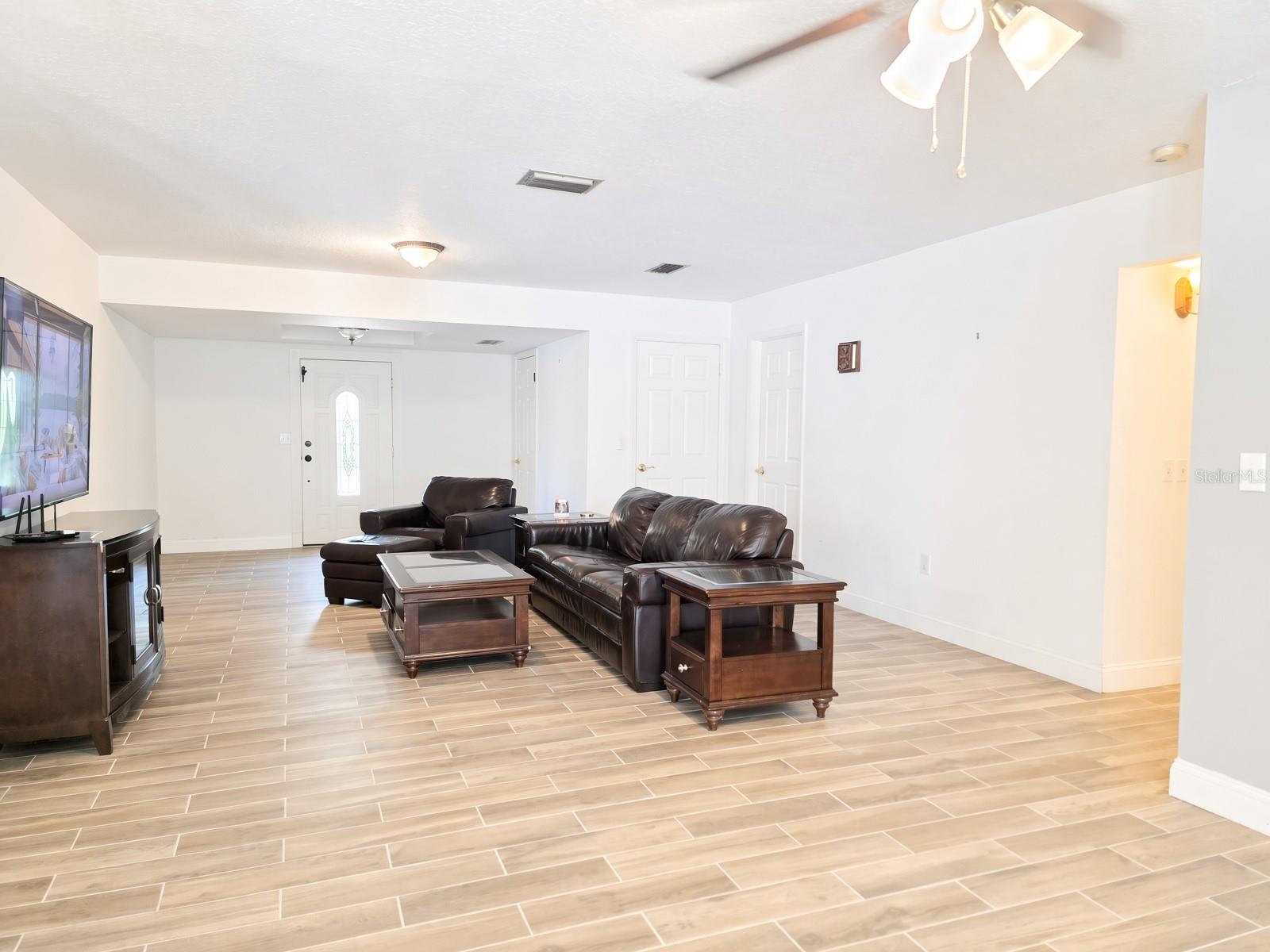 9303 ALICE LN — photo 8
