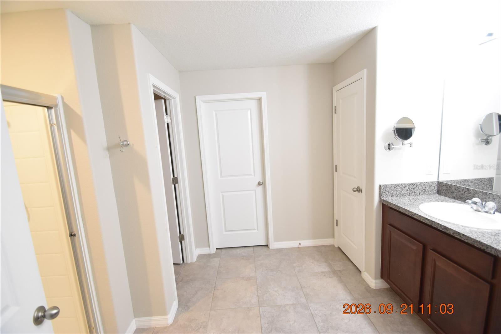 10106 ROSEMARY LEAF LN — photo 20