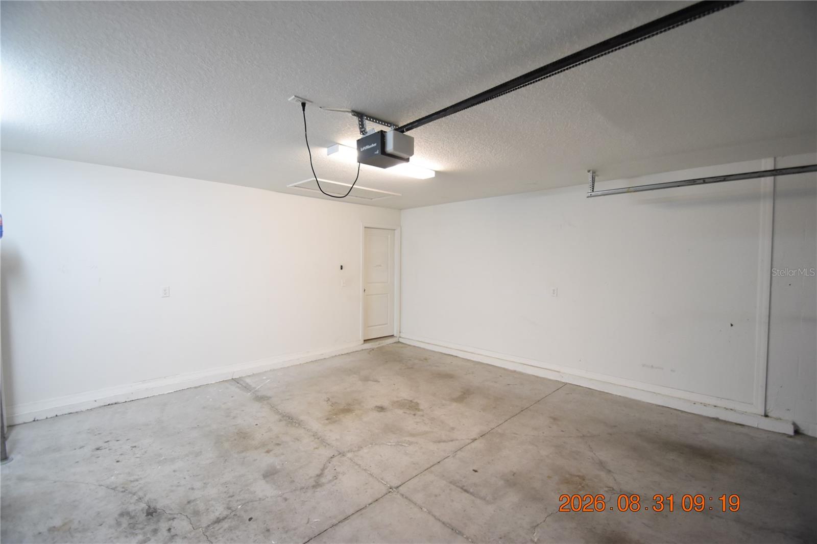 10106 ROSEMARY LEAF LN — photo 41
