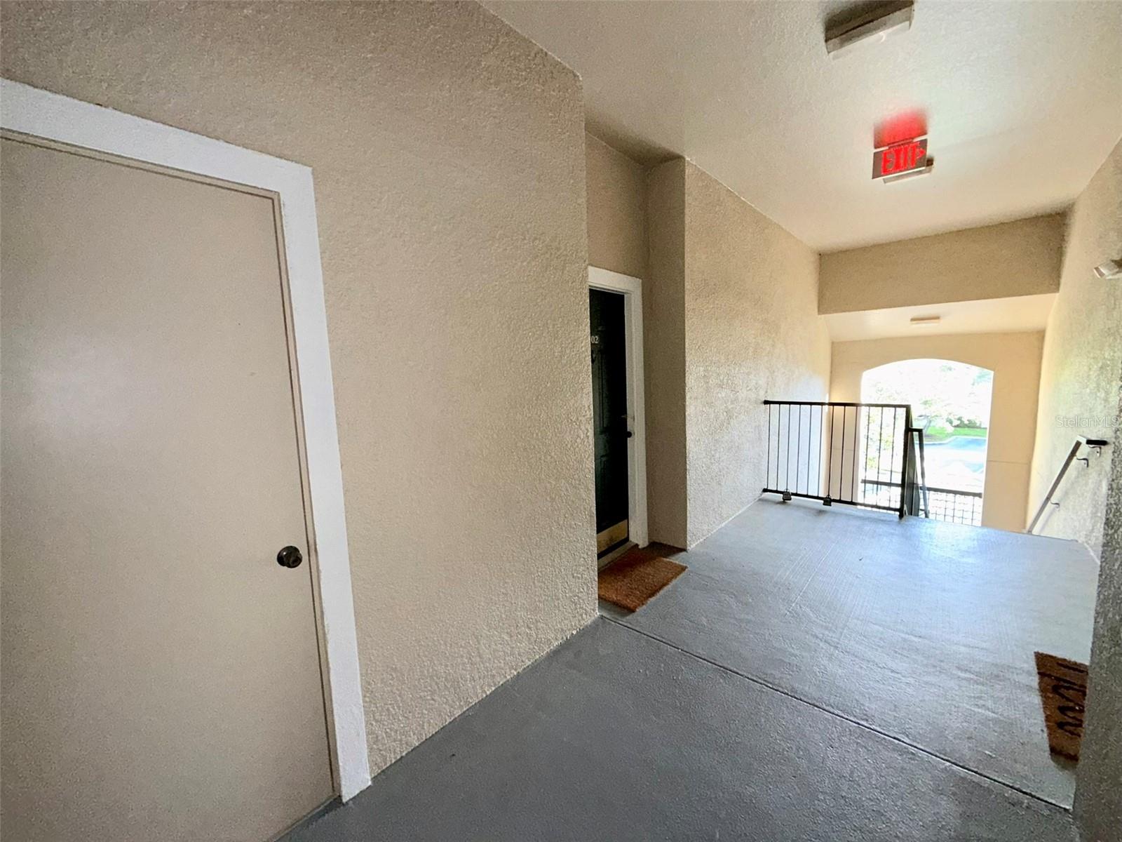 5152 NORTHRIDGE RD #302 — photo 28