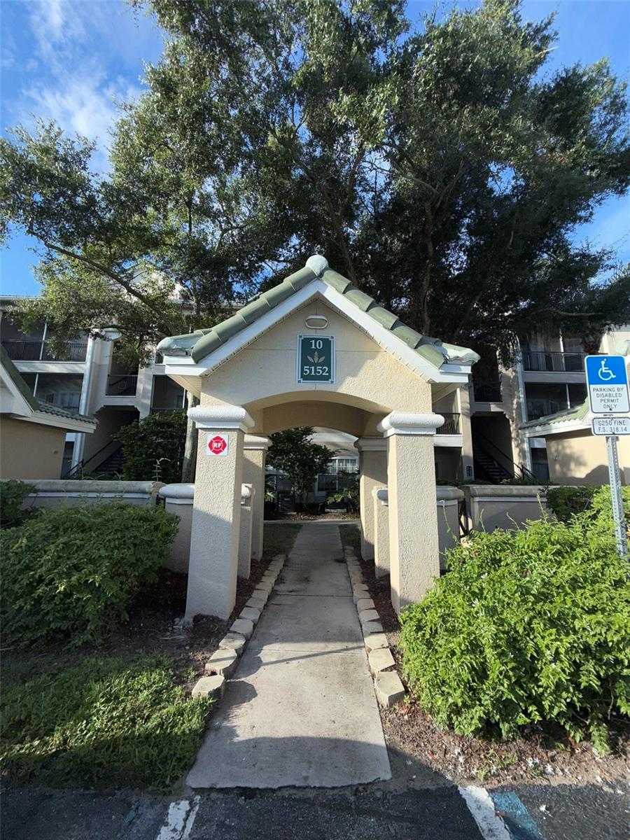 5152 NORTHRIDGE RD #302 — photo 30
