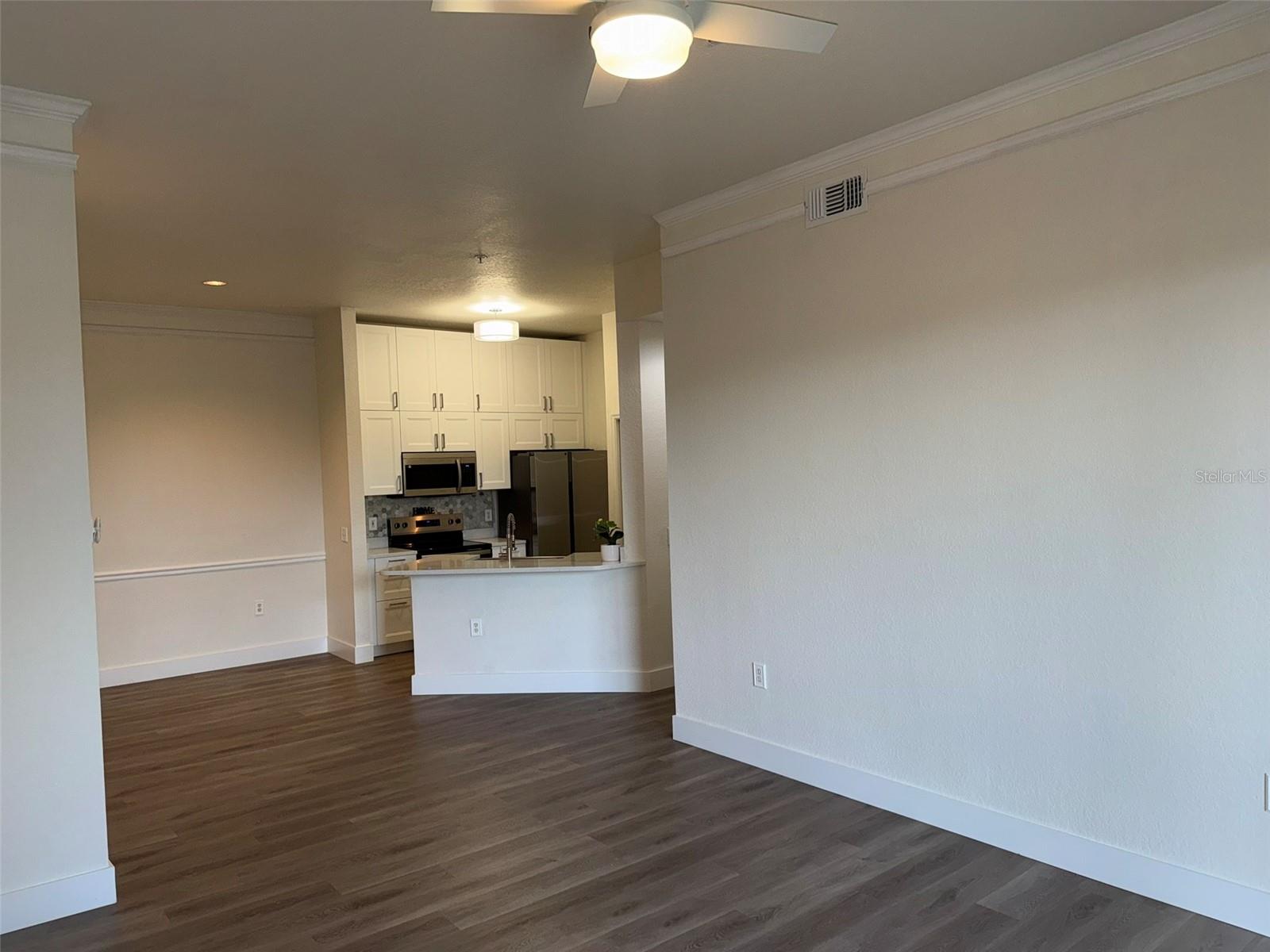 5152 NORTHRIDGE RD #302 — photo 14