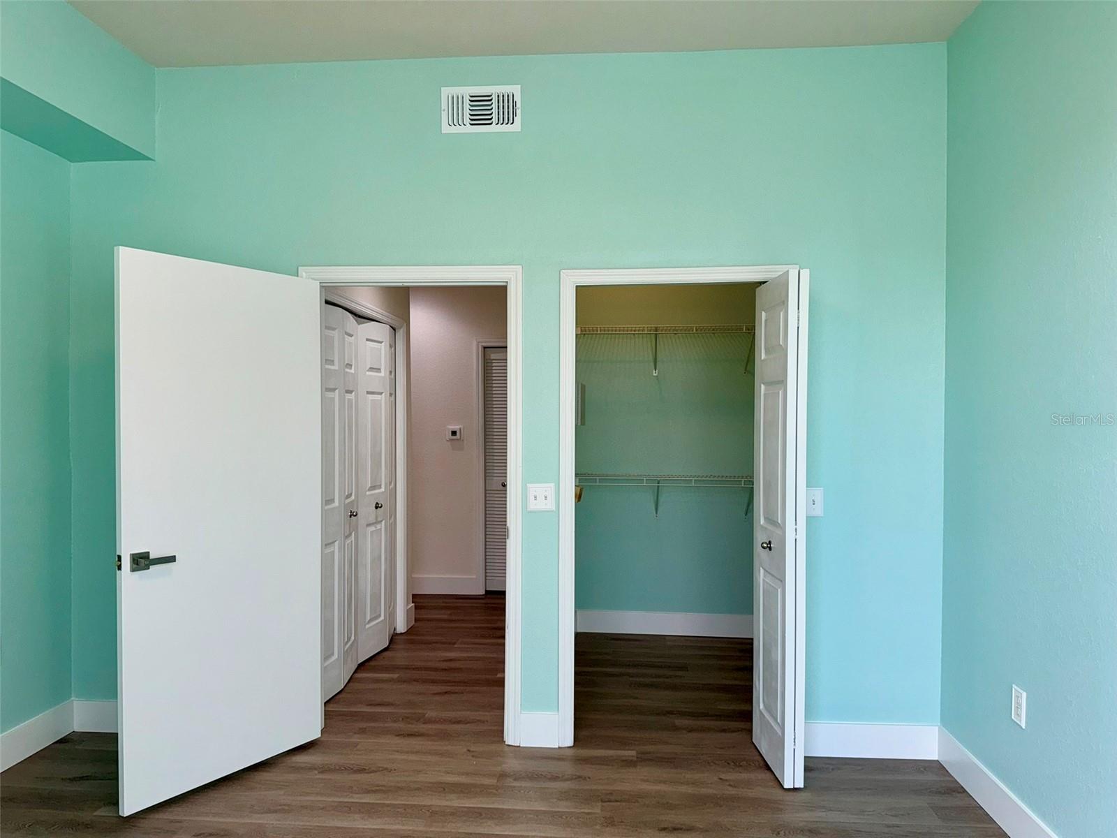 5152 NORTHRIDGE RD #302 — photo 26