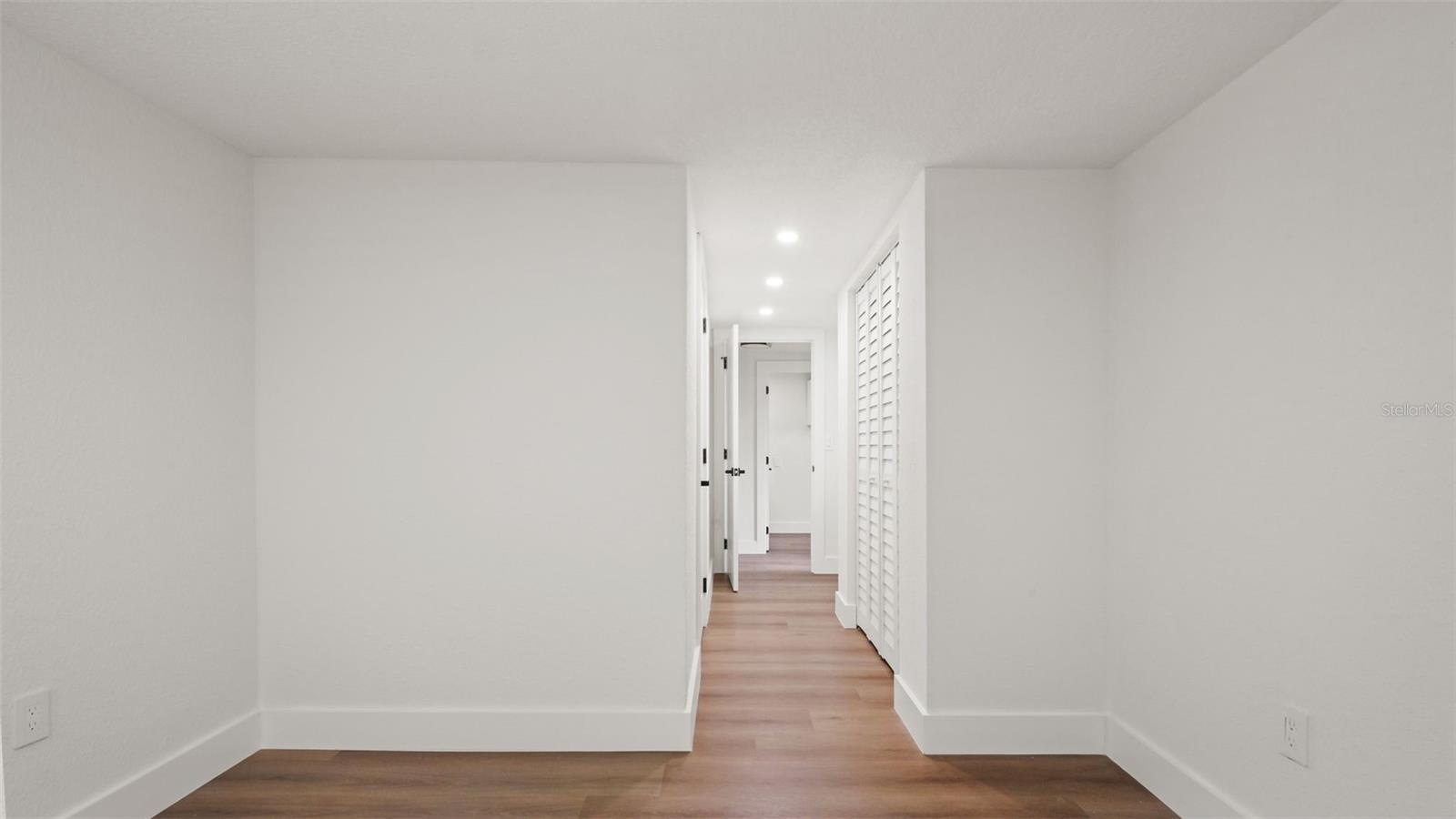3415 W BARCELONA ST — photo 43