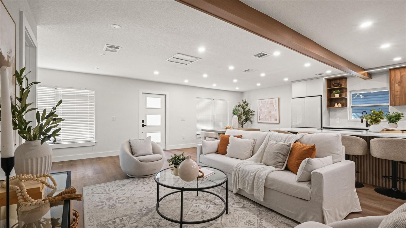 3415 W BARCELONA ST — photo 3