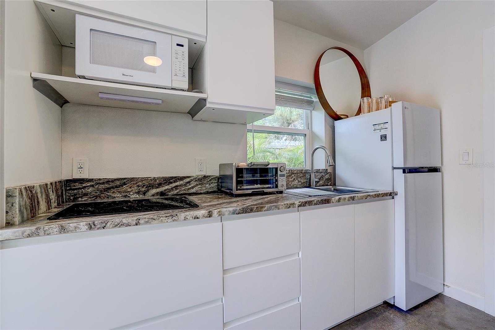 2121 PALM TER — photo 25