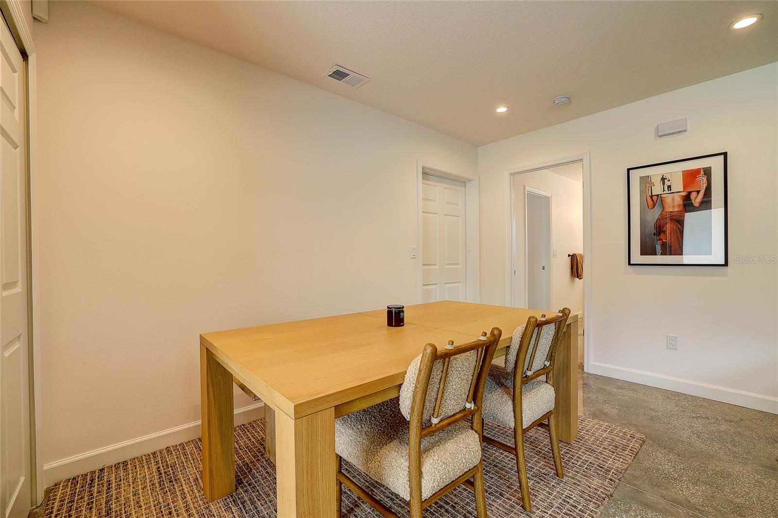 2121 PALM TER — photo 4