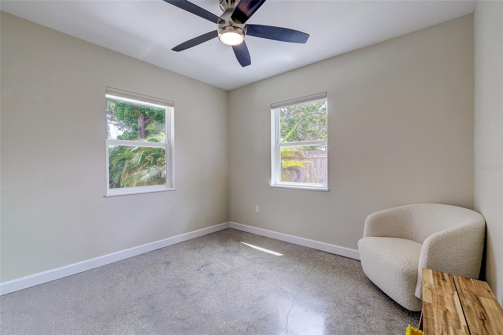 2121 PALM TER — photo 18