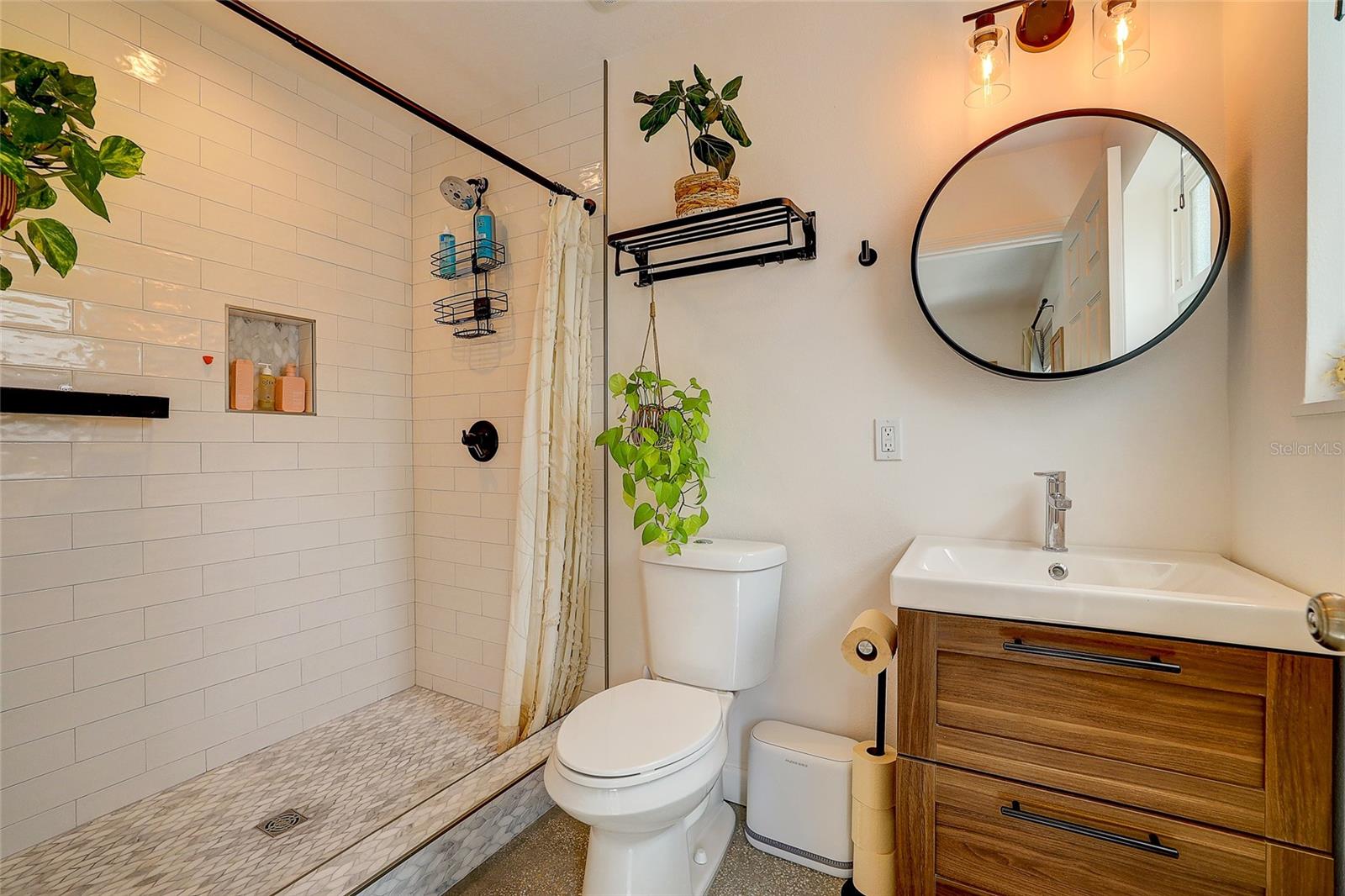 2121 PALM TER — photo 16