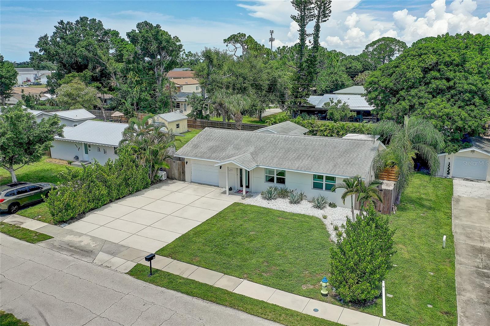 2121 PALM TER — photo 39