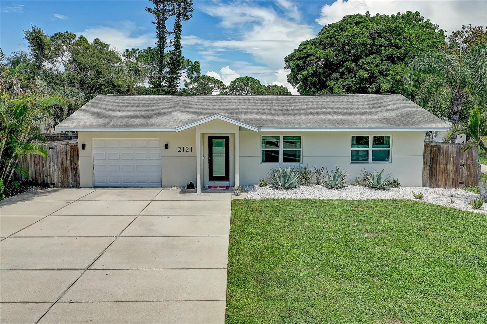 2121 PALM TER — photo 35