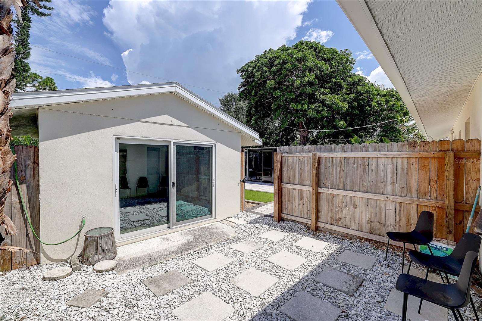 2121 PALM TER — photo 20