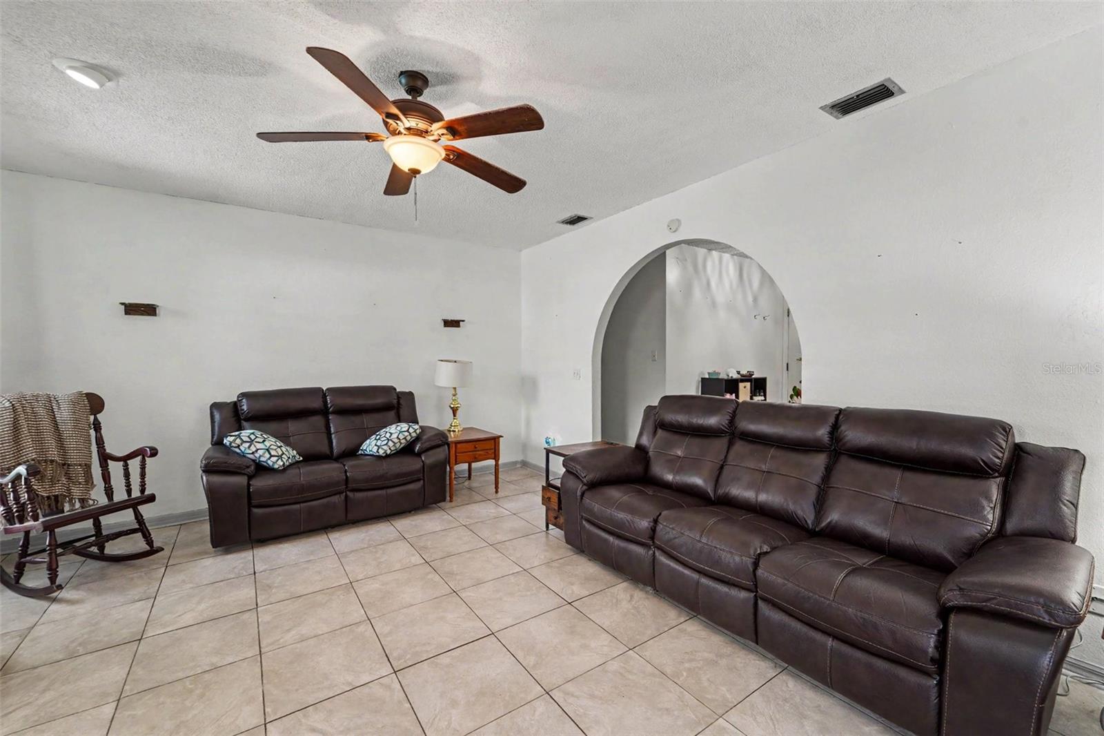 11022 SALT TREE DR — photo 9