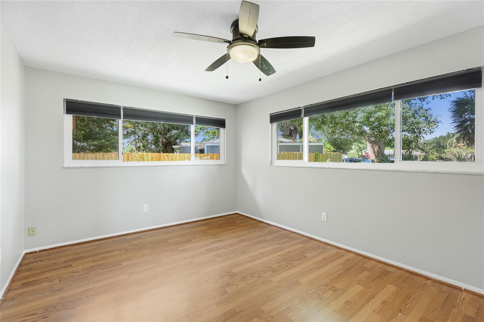 802 EMBASSY RD — photo 9