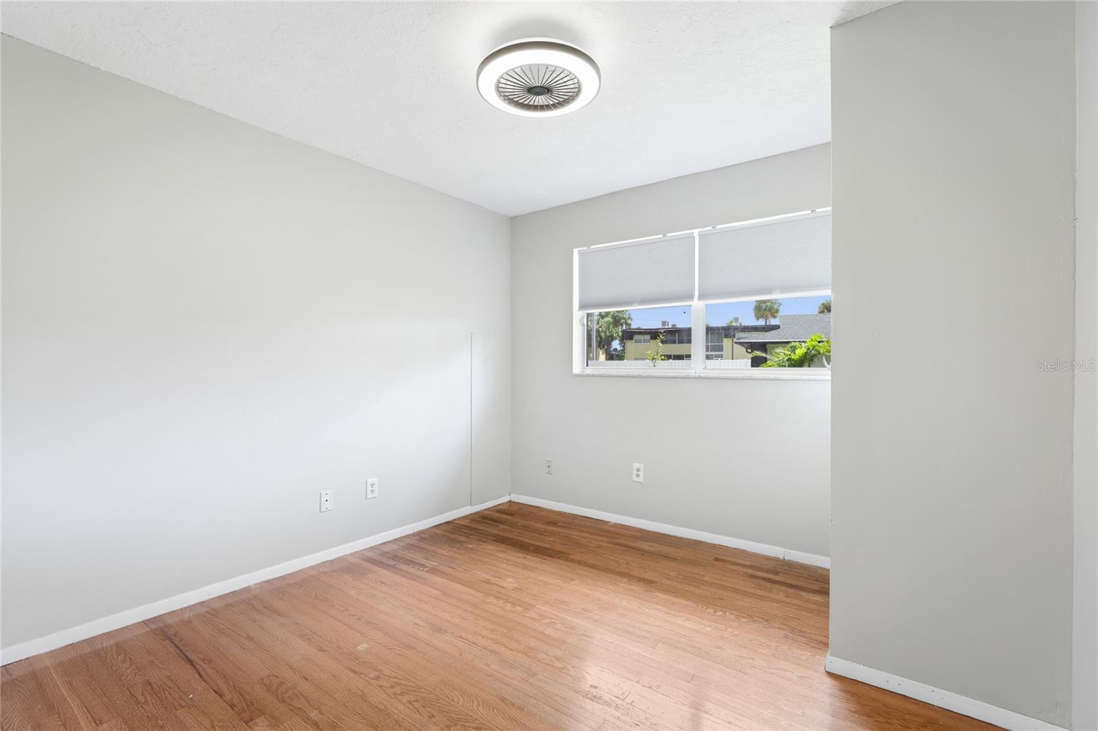 802 EMBASSY RD — photo 6