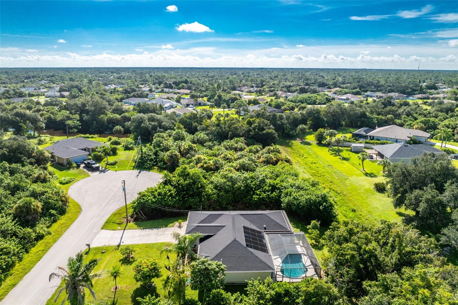 2067 OMEGA CT — photo 40