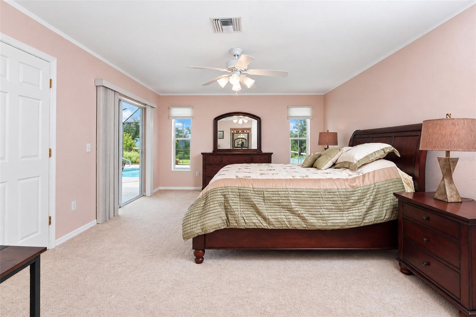 2067 OMEGA CT — photo 14