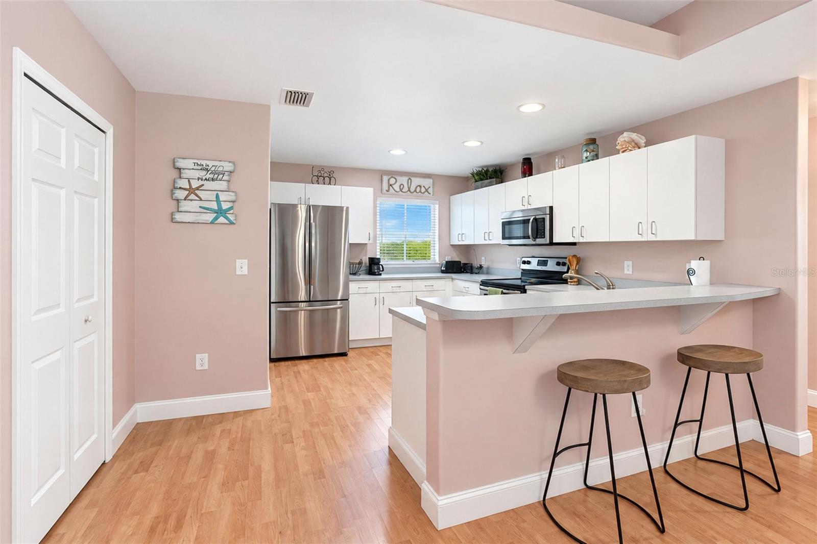 2067 OMEGA CT — photo 13